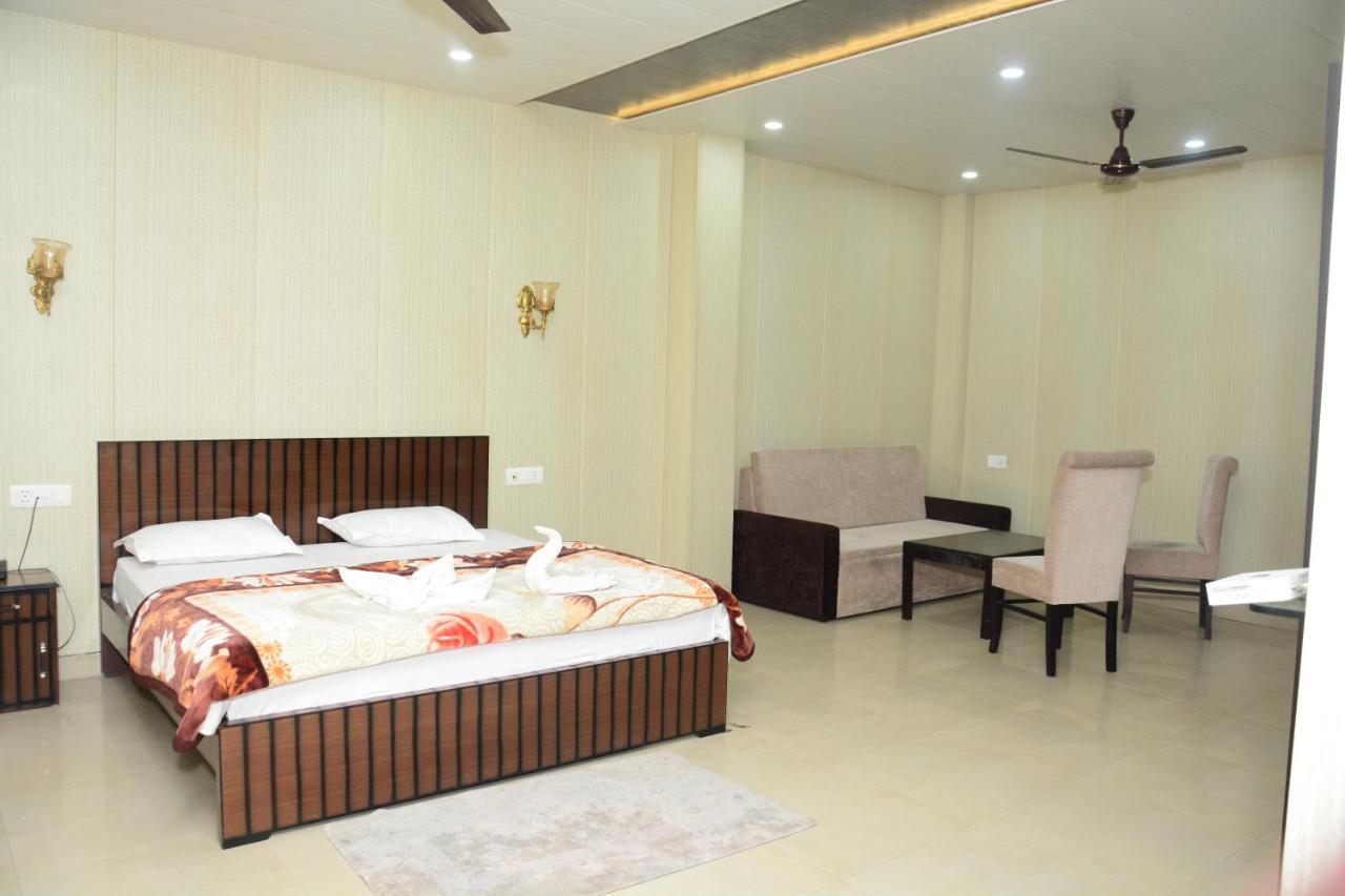 Krazy Hotel Haldwani Luaran gambar